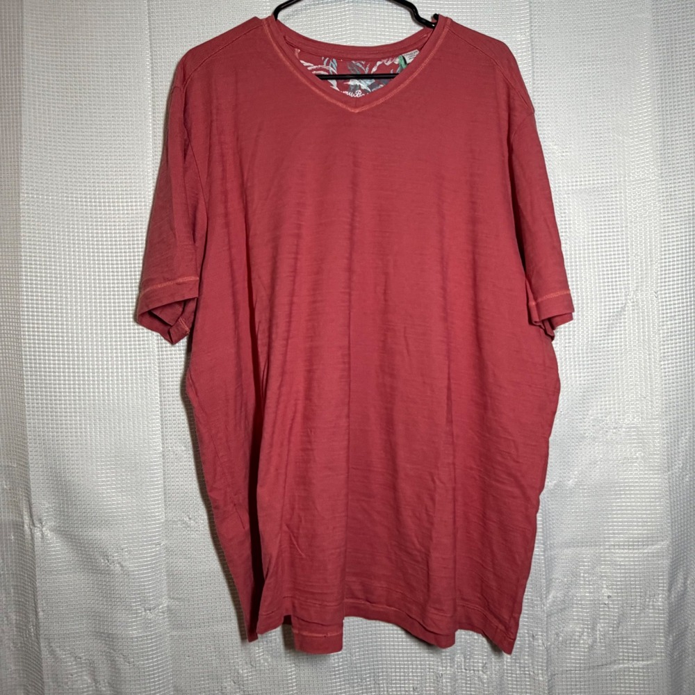 Tommy Bahama T-Shirt XXL Cotton Slub Knit V-Neck Short Sleeve Coral Red Casual